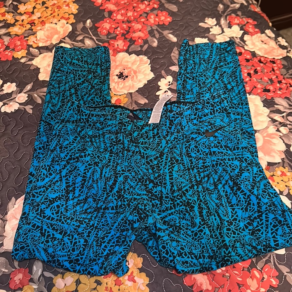 Nike leggings